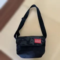 マンハッタンポーテージ　ショルダーバッグ　ボディバッグ　黒　迷彩