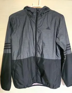 adidas　ウインドブレーカー　ジャージ