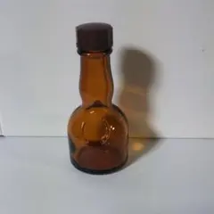空き瓶 小瓶 レトロ風 蓋付き フランス