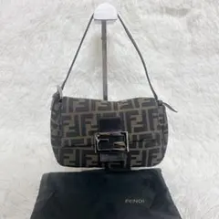 ●美品● FENDI フェンディ　ワンショルダーバッグ　マンマバケット　ズッカ柄