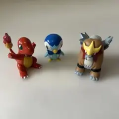 ポケモン Pokémon フィギュア 3体セット ヒトカゲ ポッチャマ エンテイのサムネイル