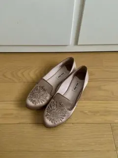 miumiu ピンクサテン　フラットシューズ