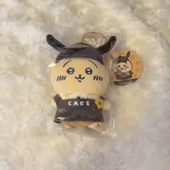 新品未開封 ちいかわ カフェの店員さん マスコット うさぎ 公式】ちいかわもぐもぐ本舗 もぐ店員さんなマスコット （うさぎ）