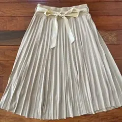 ベージュ プリーツスカート リボン付き　卒業式　入学式　とろみ素材