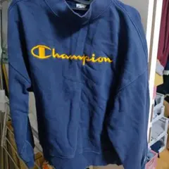 Champion ネイビー クルーネック トレーナー