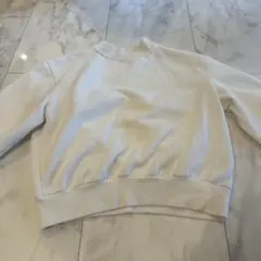 ホワイトトレーナー