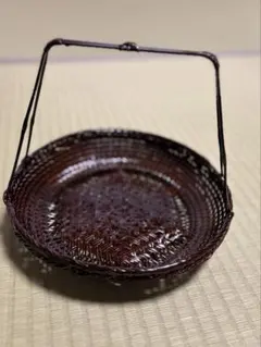 竹籠 手付き 籠 花入 茶道具 すみかご 古いもので，高度な技術で作られ