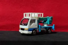 トミカ改造　自作品 いすゞフォワード特別高度工作車 トミカ改造 自作品 いすゞフォワード特別高度工作車 - メルカリ