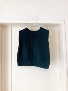 新品未使用　グレイル　GRL ベスト 無地 黒　フリーサイズ　ジレ