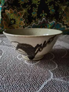 大鉢ハンドメイド ボウル クリーム色と黒の模様