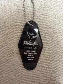 Mark Gonzales キーホルダー ホテルタグ