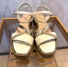 ダイアナ　ウェッジサンダル