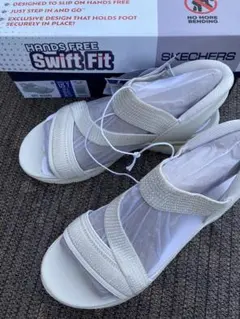 ⭐️新品⭐️SKECHERS スケッチャーズハンズフリー　サンダル　ホワイト　24のサムネイル