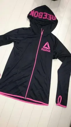 Reebokリーボック水陸両用ラッシュガードのサムネイル