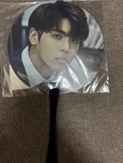 jonghyun うちわ　SHINee