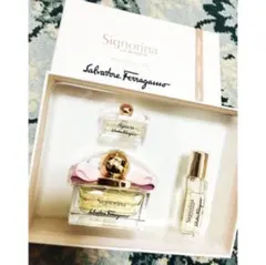 Salvatore Ferragamo Signorina ☆オーデパルファム