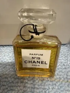 CHANEL N°19 PARFUM 28ml 未開封 - メルカリ