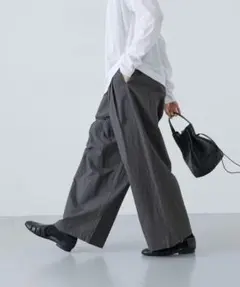 新品◆かぐれ◆コットン2タックイージーパンツ《CHARCOAL》アーバンリサーチ