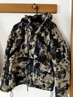 Burton スノーボードウェア　メンズ　迷彩柄