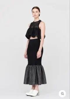 CFCL／FLUTED SKIRT 黒×グリッター　伊勢丹新宿限定　スカートのサムネイル