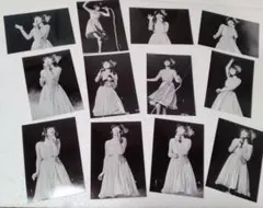 石野真子　コンサート　Lサイズ 　白黒写真　12 枚セットのサムネイル