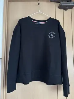 TOMMY HILFIGER ブラック トレーナー XL