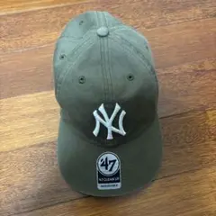47 CLEAN UP ニューヨークヤンキース キャップ オリーブ
