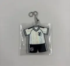 新品未使用 サッカー日本代表 アクリルチャーム No.17 アウェイ
