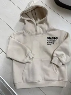 スケートデザイン フード付きトレーナー 80