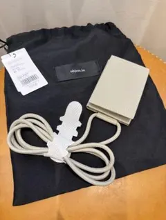 objects.io ホワイトベージュ　　ウォレット