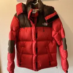 赤 ダウンジャケット