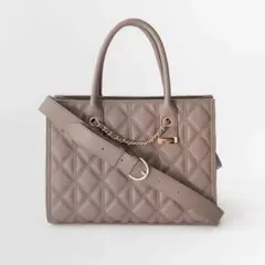 ①RANDA 2WAYチェーンデザインキルティングトートバッグ アイボリー 通勤