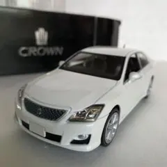 トヨタクラウンアスリートミニカー ホワイトパール
