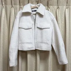 ホワイトショートジャケット　ボア　ZARA