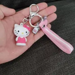 ハローキティ キーホルダー リアル感満点 とてもかわいい