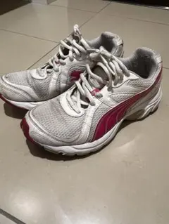 PUMA レディース スニーカー ホワイト×ピンク