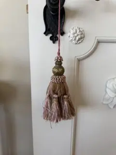 パリで購入装飾的なピンクゴールド系タッセル