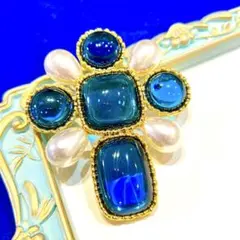 ヴィンテージ デザイン　アクセサリー　ブローチ　ゴールド　ブルー　レトロ