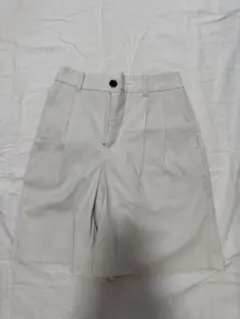 GU ベージュ ショートパンツ S