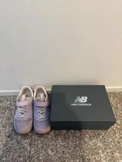 New Balance ラベンダースニーカー　17cm