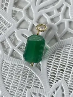 グリーンオニキスの14kgfペンダントトップ