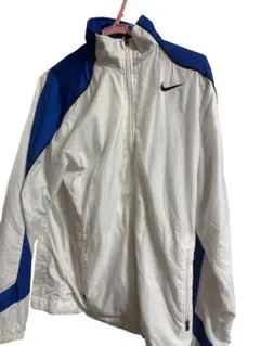Nike ウィンドブレーカーとパンツセット