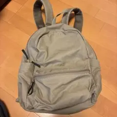 UNIQLO ベージュリュック