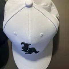 ホワイト・ブラック刺繍ロゴキャップセット