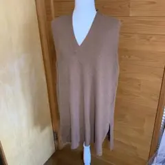 【新品】You rari　ユラリ　Vネック　ニットワンピース　ブラウン　タグ付き