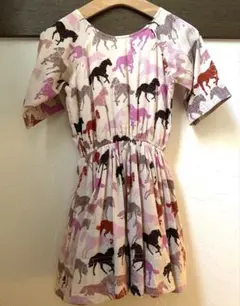 馬柄　半袖ワンピース　パニエ付き　10y