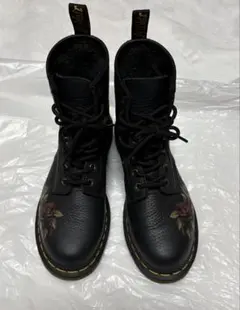 ドクターマーチン1460ディケイド・ローゼズ8ホールブーツ