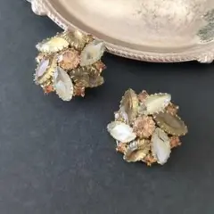 Item thumbnail for item 19bc86d4-9665-4d15-8d88-e3b47a6c4f69