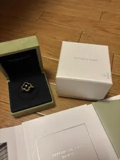 Item thumbnail for item de200084-7897-4cf4-b327-b7e2bc62cf6b