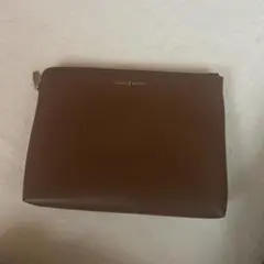 CHARLES & KEITH ブラウンレザーポーチのサムネイル